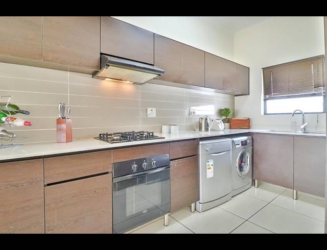 3 BEDROOM APARTMENT FOR SALE IN GREENSTONE HILL